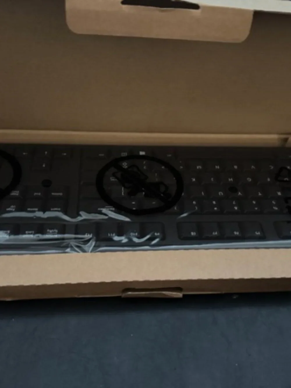 Dell Keyboard KP212-B Wired Desktop Keyboard - New in box